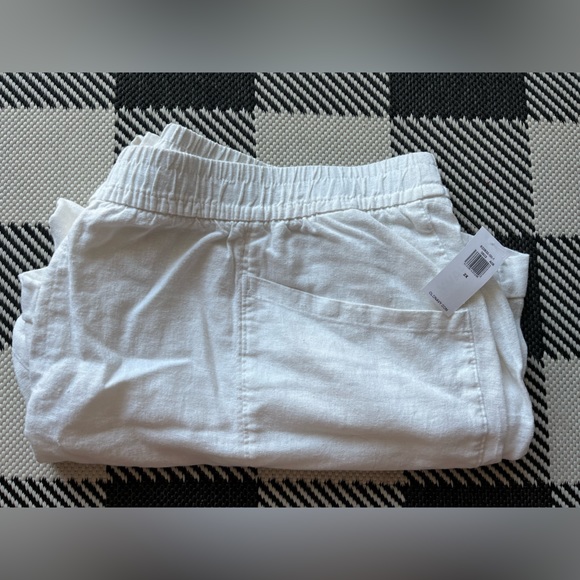 NWT 2X White Linen Old Navy Shorts 🤍 - Picture 2 of 9